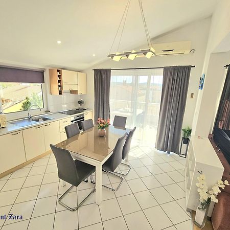 Apartment Zara บีโอกราดนาโมรู ภายนอก รูปภาพ